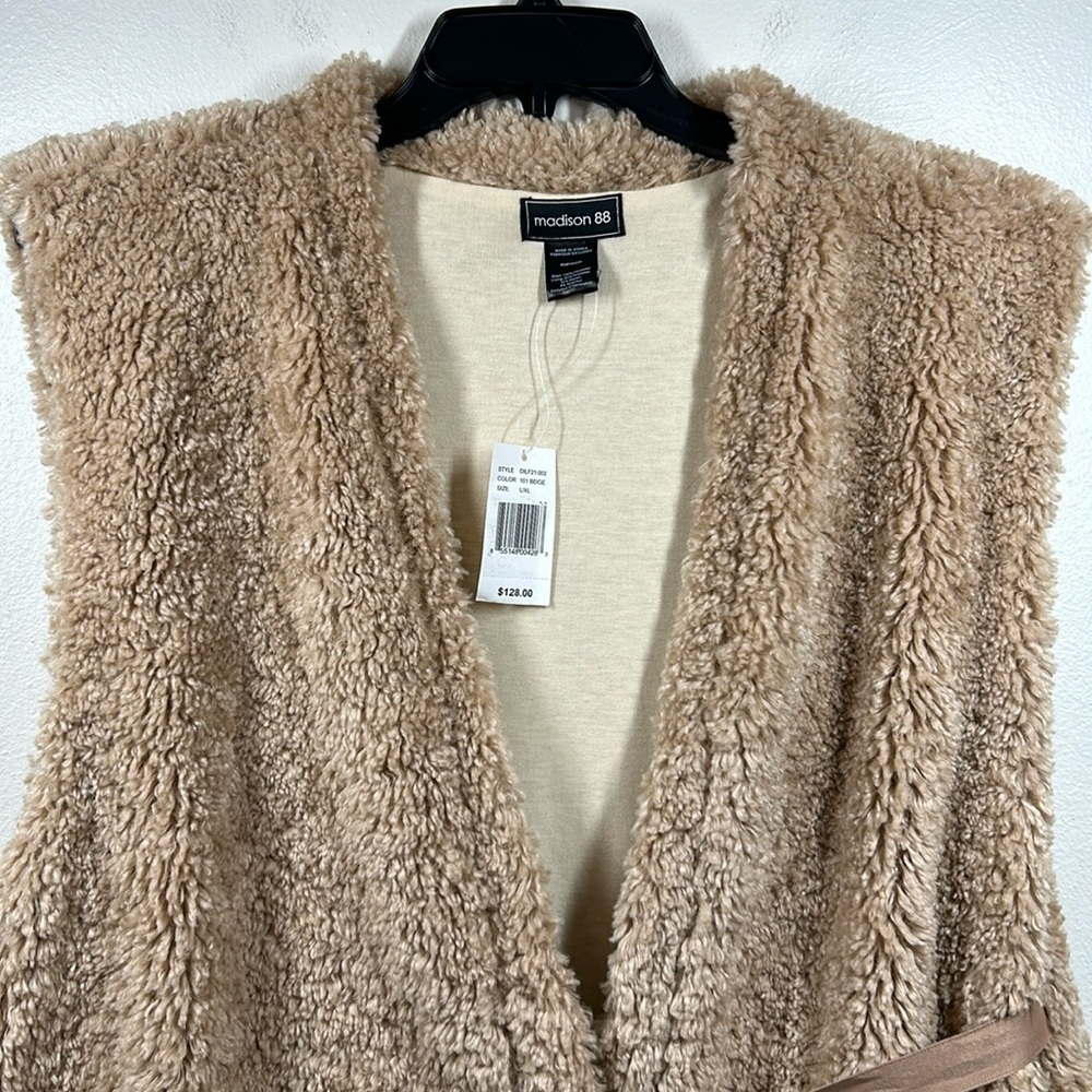 Madison 88‎ Faux Fur Fluffy Vest with ribbon tie Pockets Fuzzy Cozy - Picture 7 of 11